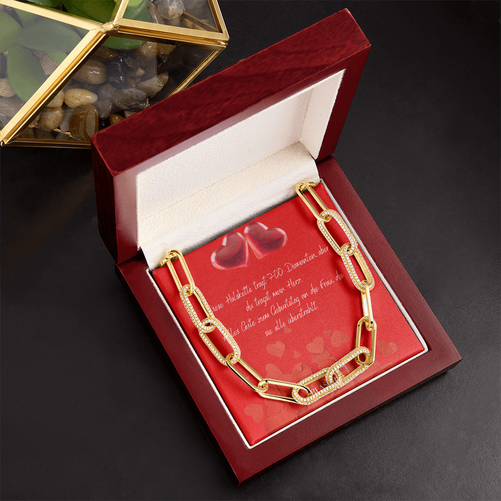 CZ Paperclip Chain mit 14k Gelbgold-Finish und 700 Zirkonia-Kristallen, modernes Statement-Schmuckstück, luxuriöses Geschenk für Frauen, LED-Luxusbox, treasures.ch
