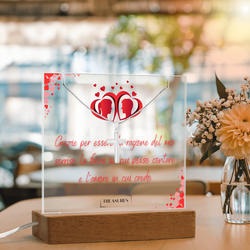 Set Keepsake in acrilico con display quadrato personalizzato e collana con croce in acciaio inox, regalo unico per uomo, base LED in legno, perfetto per compleanno, Natale o anniversario, treasures.ch